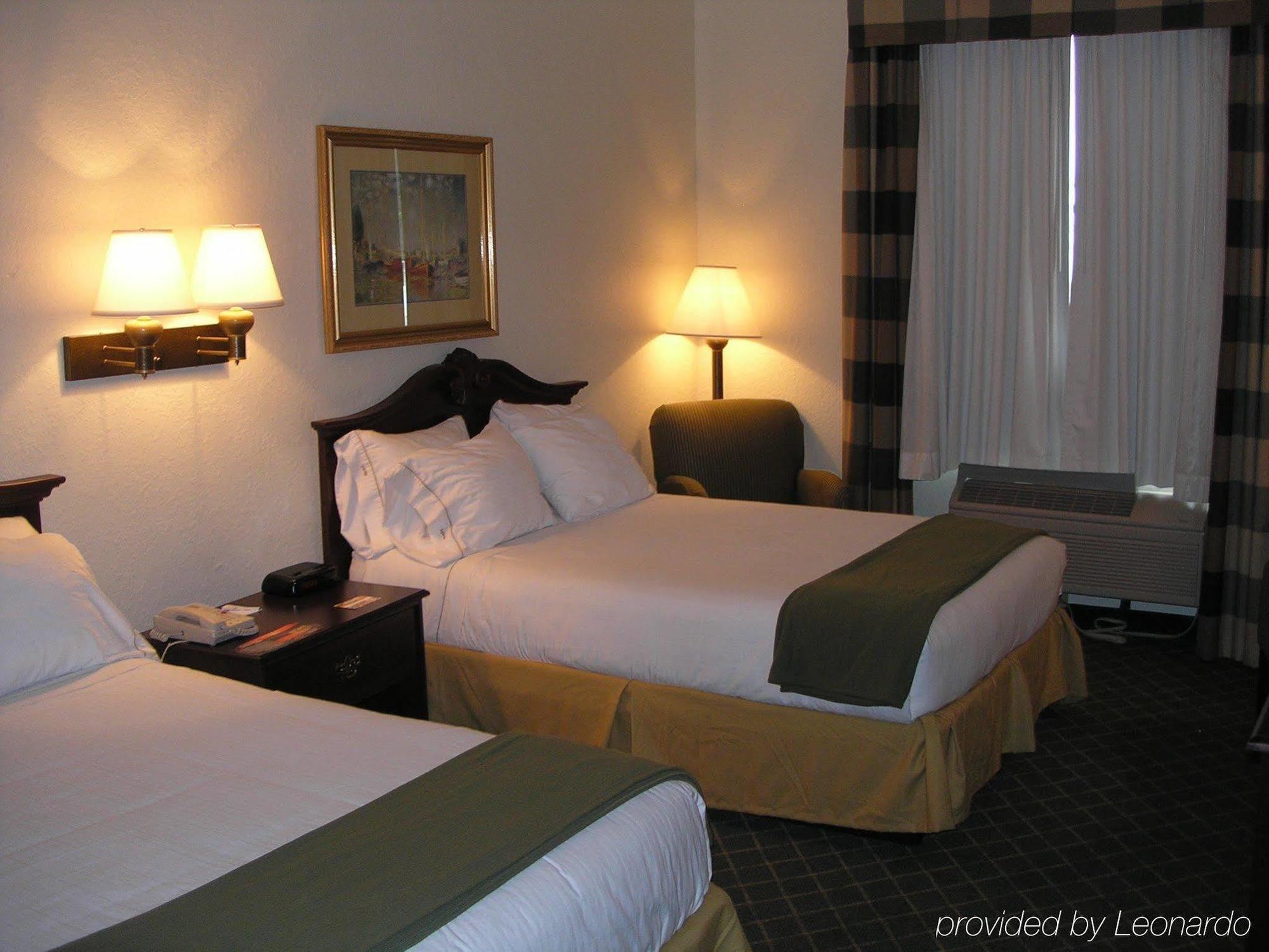 Ruskin Inn Tampa-Sun City Center Room photo